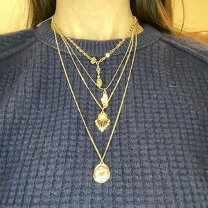 Adjustable multi-chain necklace gold-tone